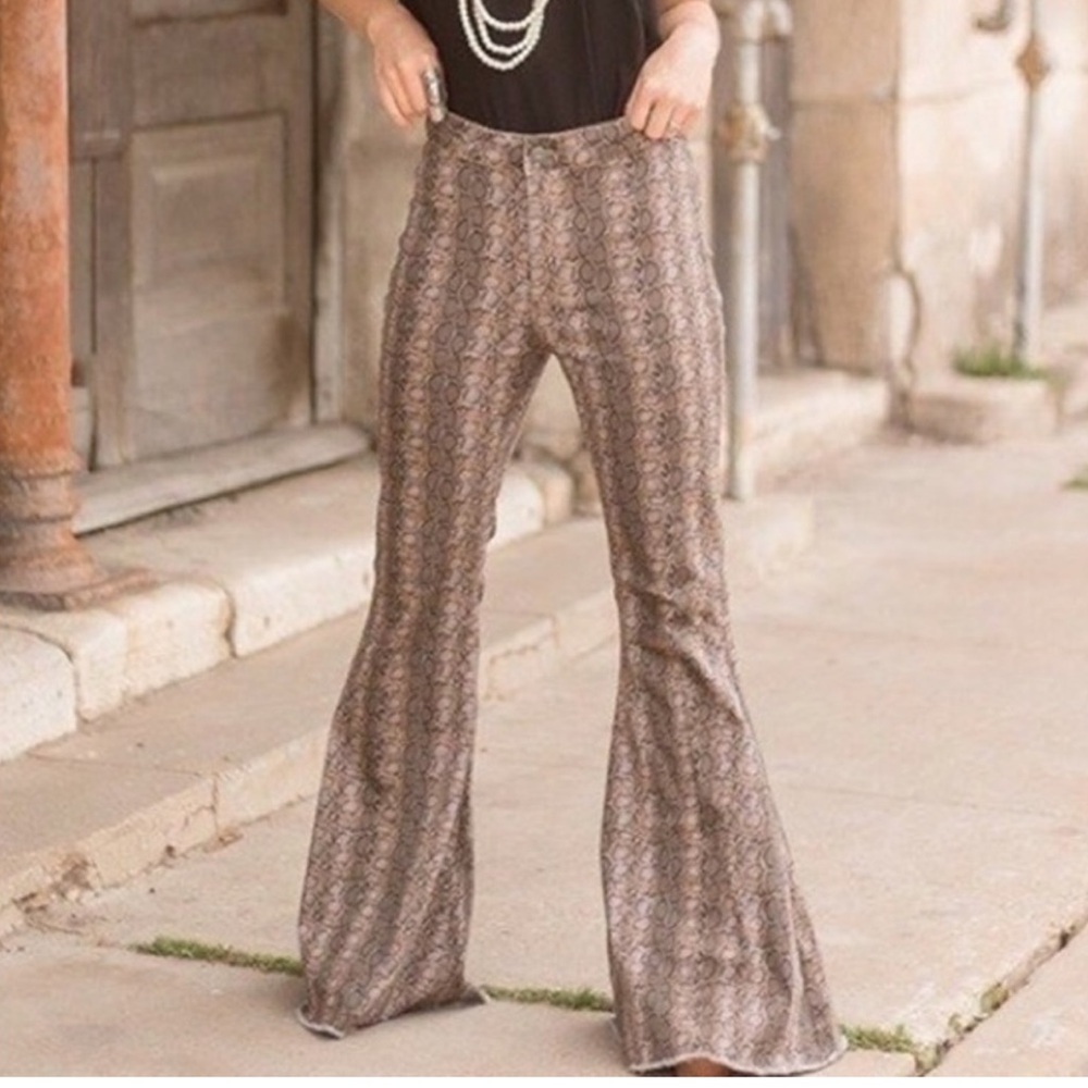 Lucky & Blessed Snake Flare Bell Bottoms jeans size 4